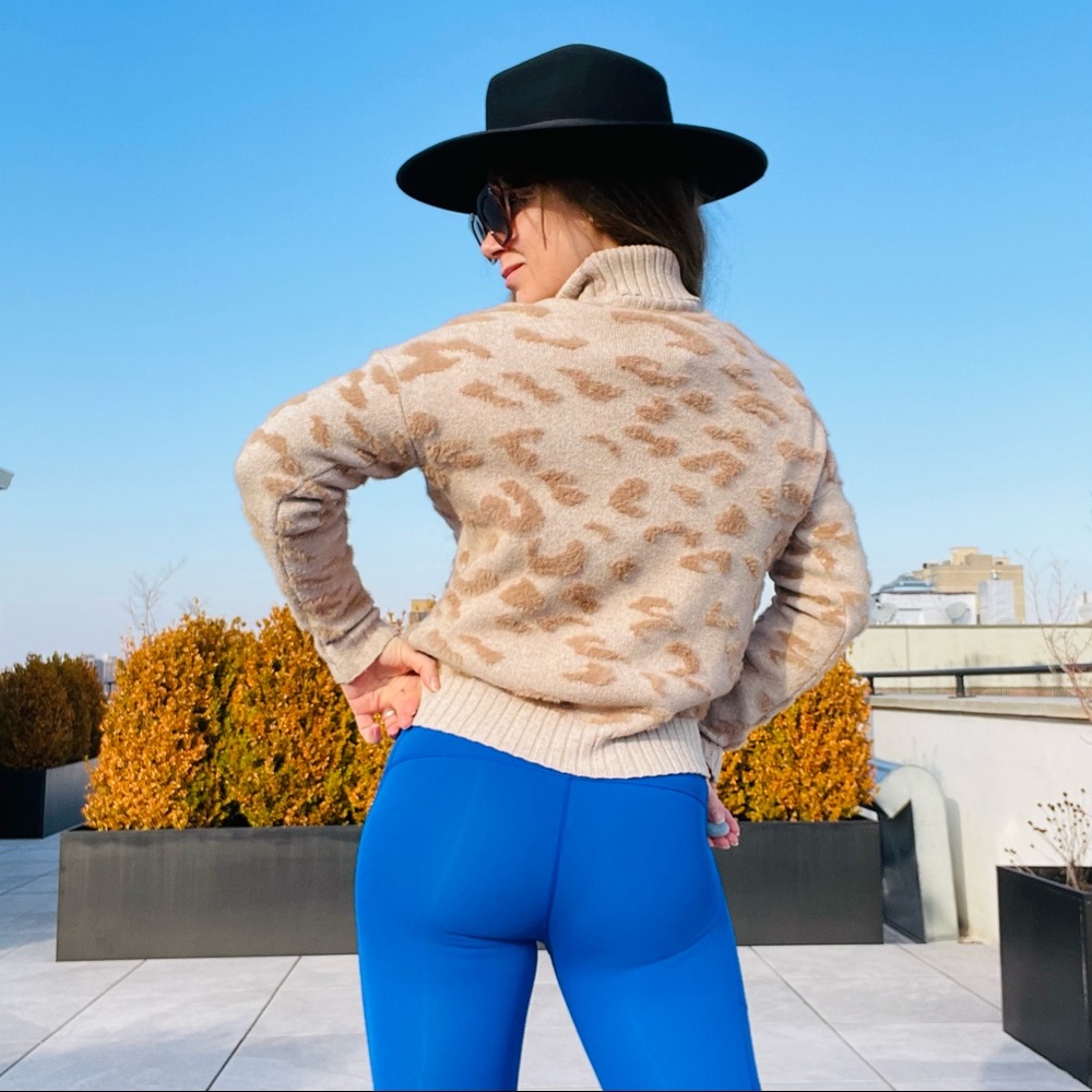 FATE Leopard Pattern Drop Shoulder Sweater - Picture 10 of 16